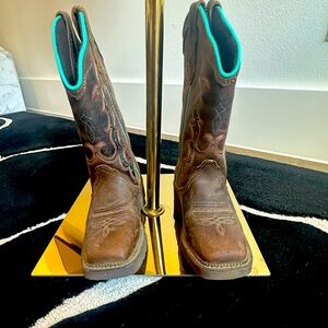 Justin Cowboy Boots size 8
